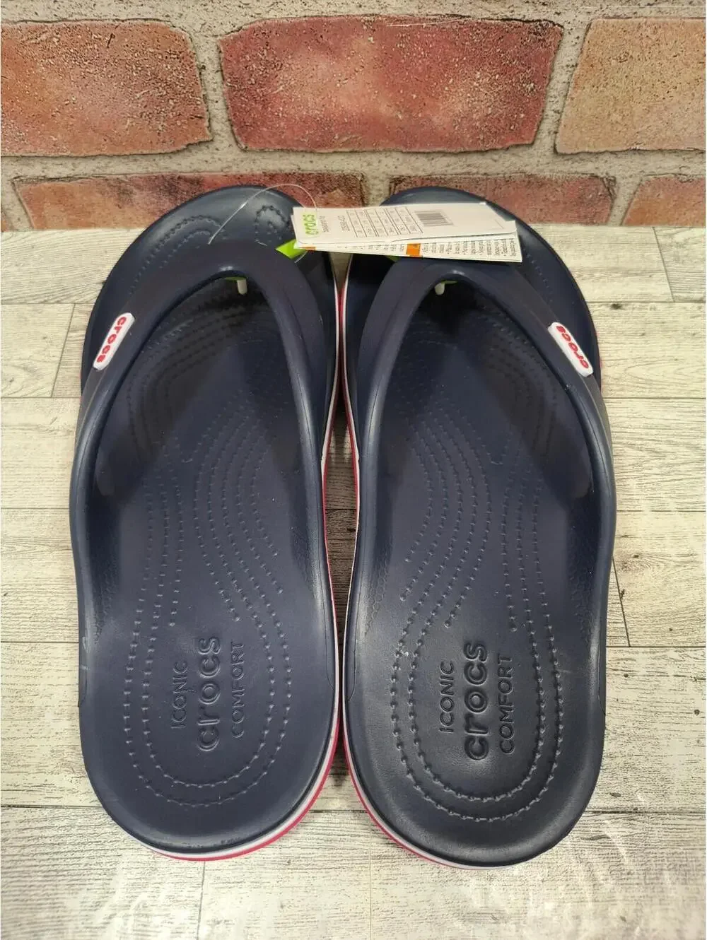 Crocs Bayaband Flip Size M7/W9 Sandals Patriot Red White Blue 205393-4CC NWT